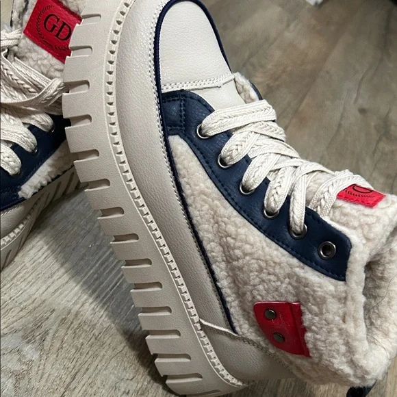 ' Cozy High-Top Boots - Cream and Navy - Picture 2 of 6